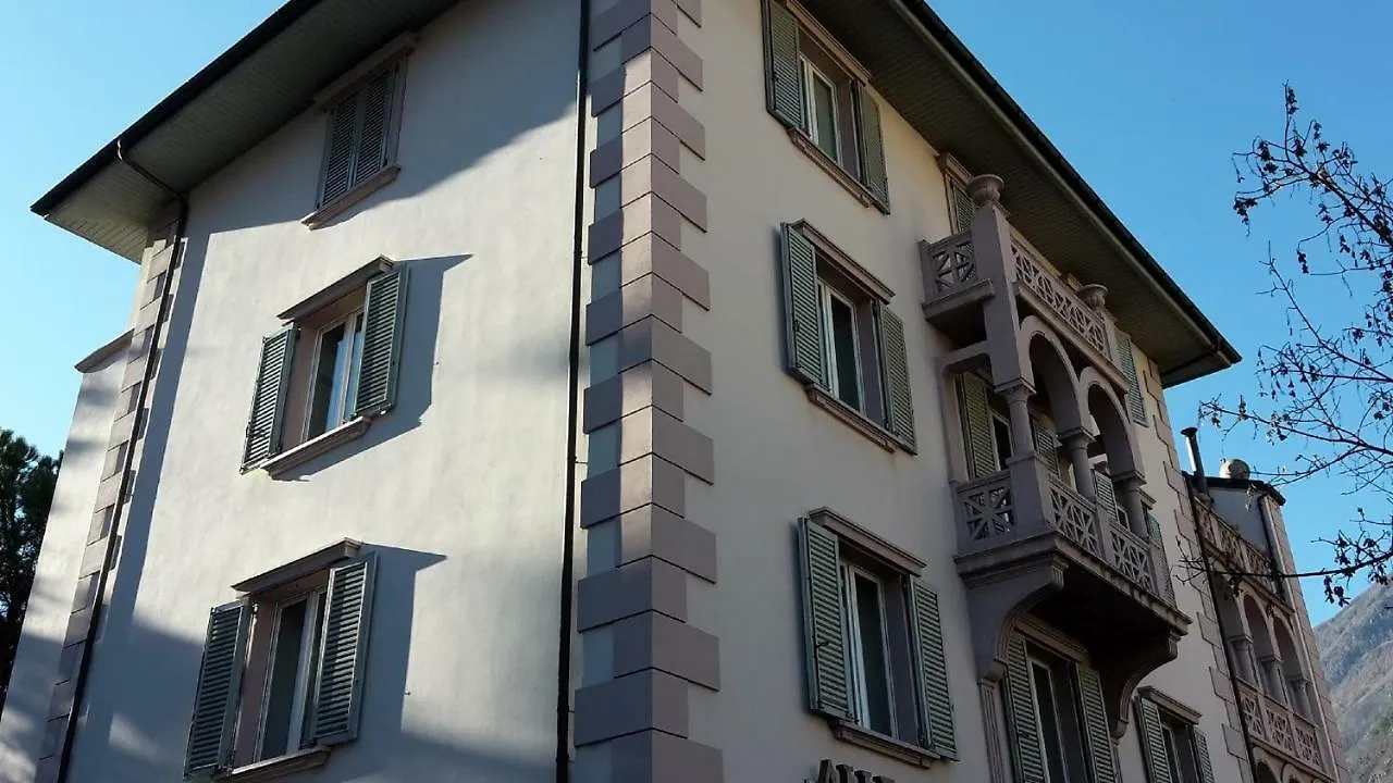 Bed And Breakfast Sweet Home Tirano Italy